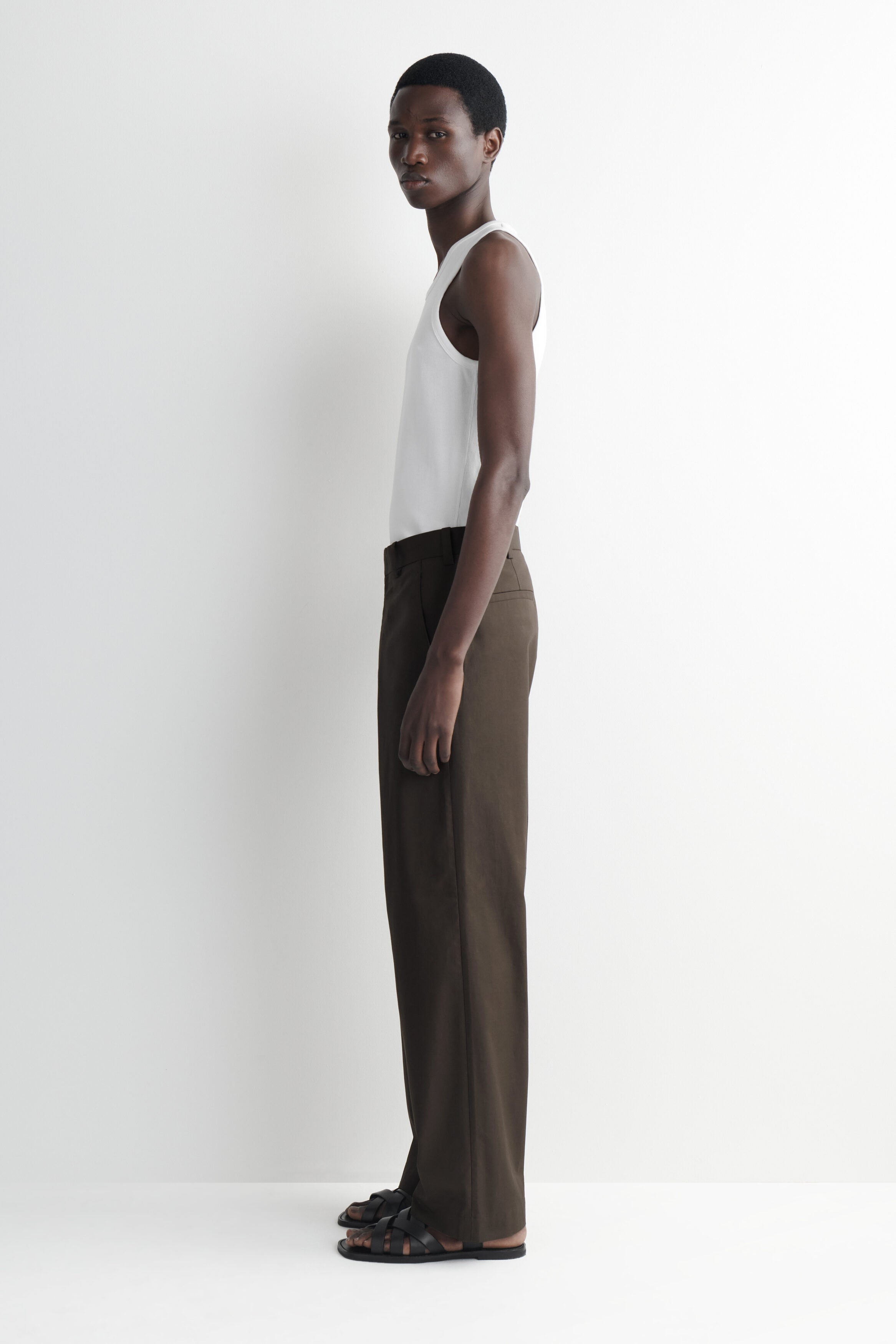 REFERENZ Lieferant (COS) - geripptes Tanktop weiss, Ansicht 3 |chip:Model – wears M