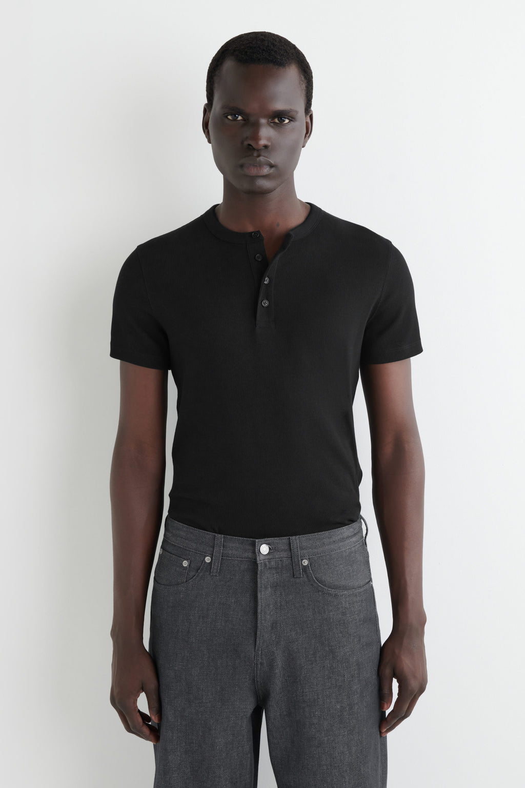 REFERENZ Lieferant (COS) - ribbed henley black, view 1