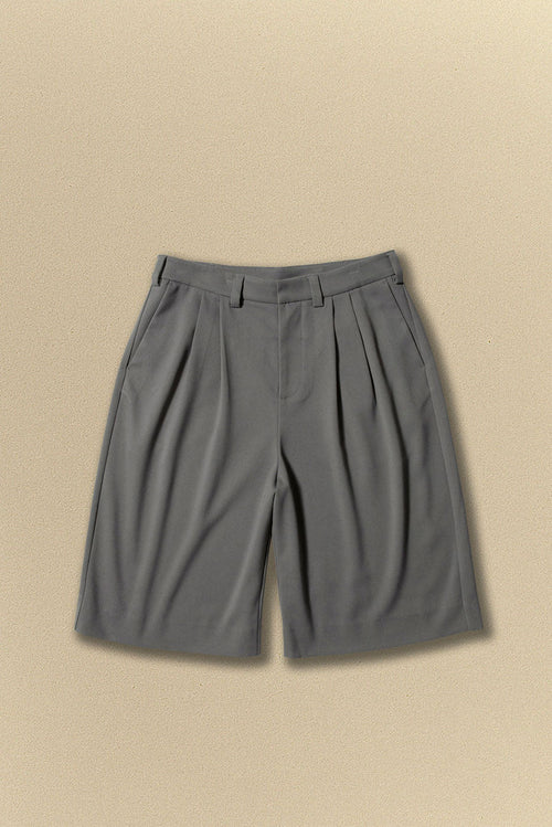 REFERENZ Lieferant (Elwood) - Formal Short grau am Model |chip:Model – 178cm – wears 32
