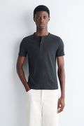 REFERENZ Lieferant (COS) - geripptes Henley navy melange, Ansicht 1 |chip:Model – wears M
