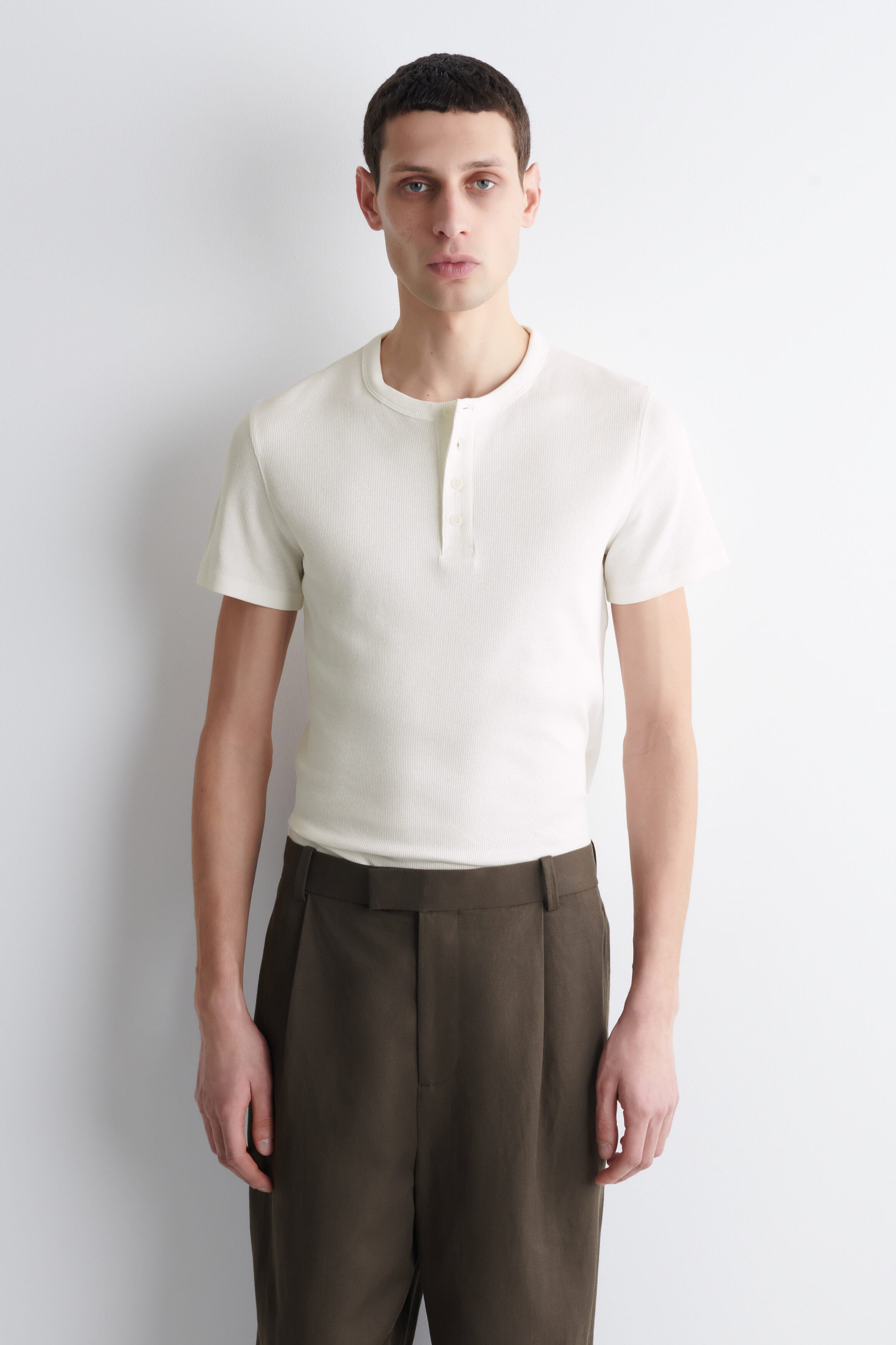 REFERENZ Lieferant (COS) - ribbed henley off-white, view 1
