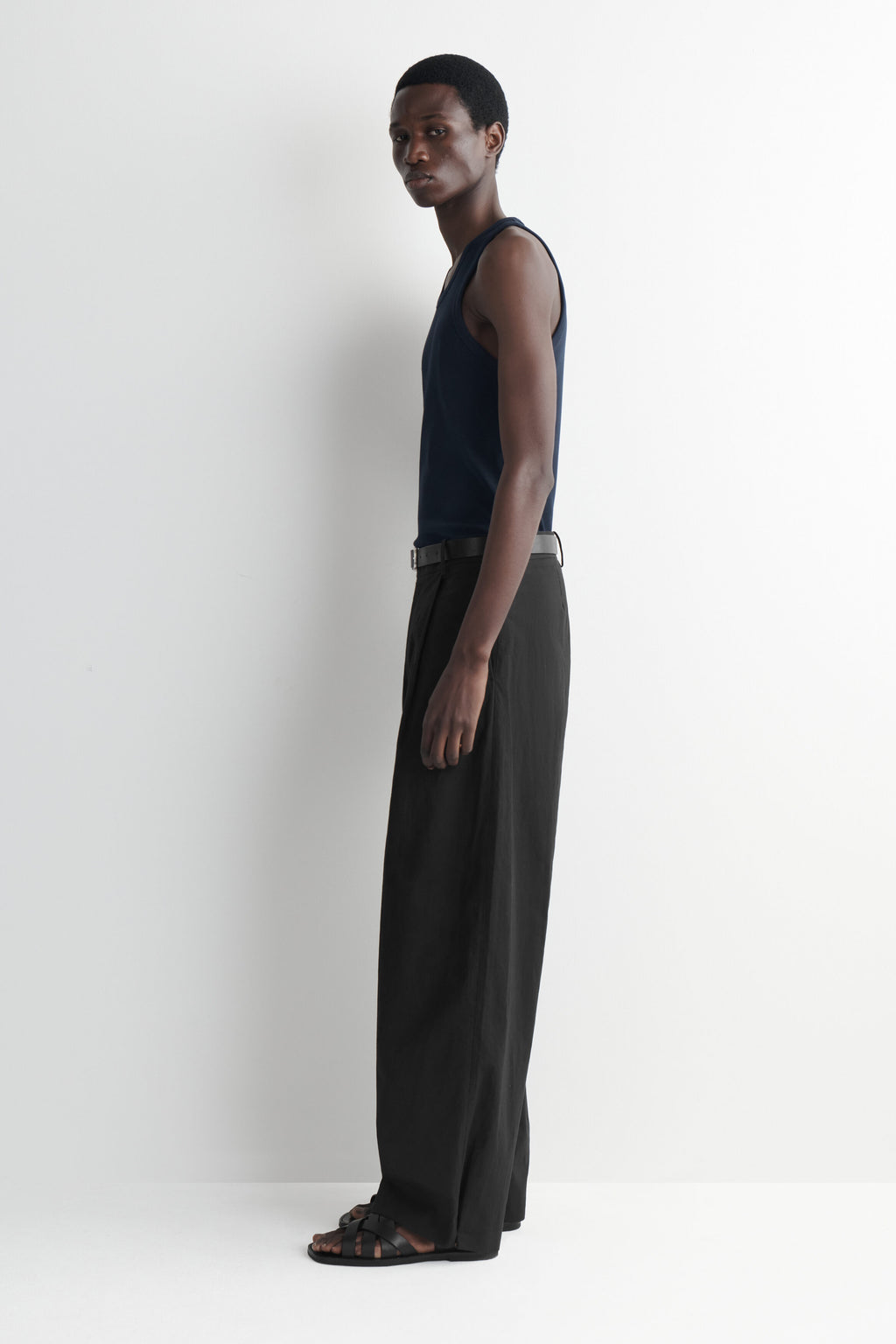 REFERENZ Lieferant (COS) - ribbed tank top navy, view 3
