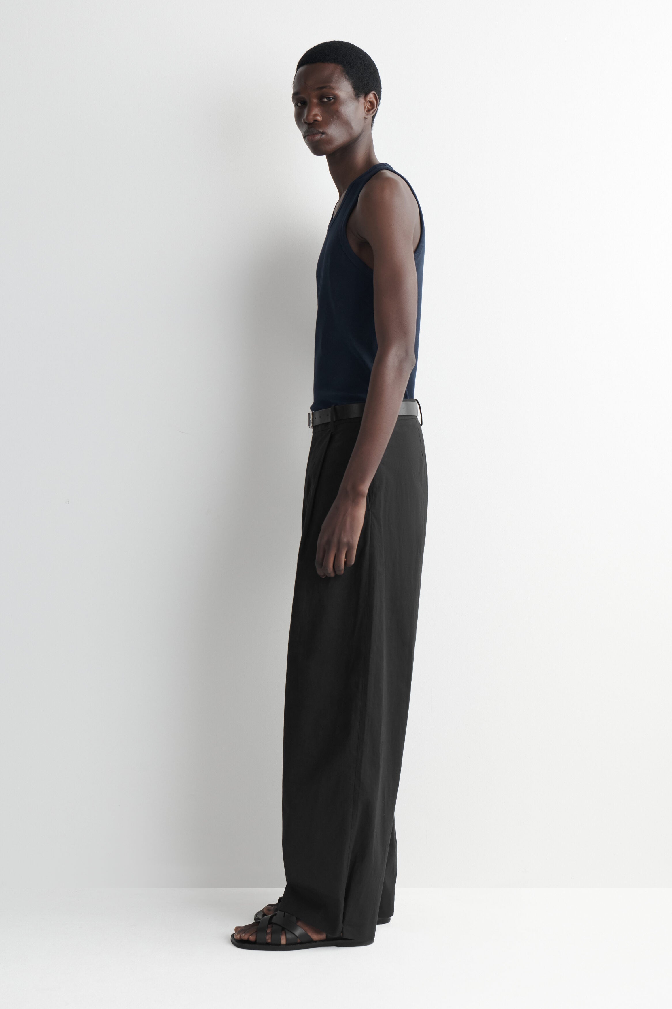 REFERENZ Lieferant (COS) - ribbed tank top navy, view 3